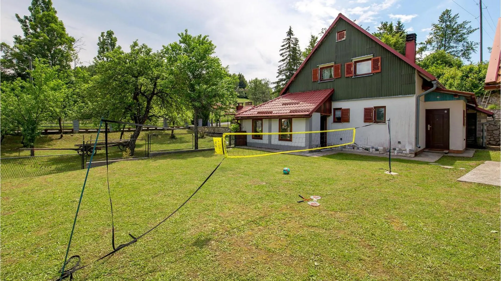 Awesome Home In Stari Laz With Kitchen